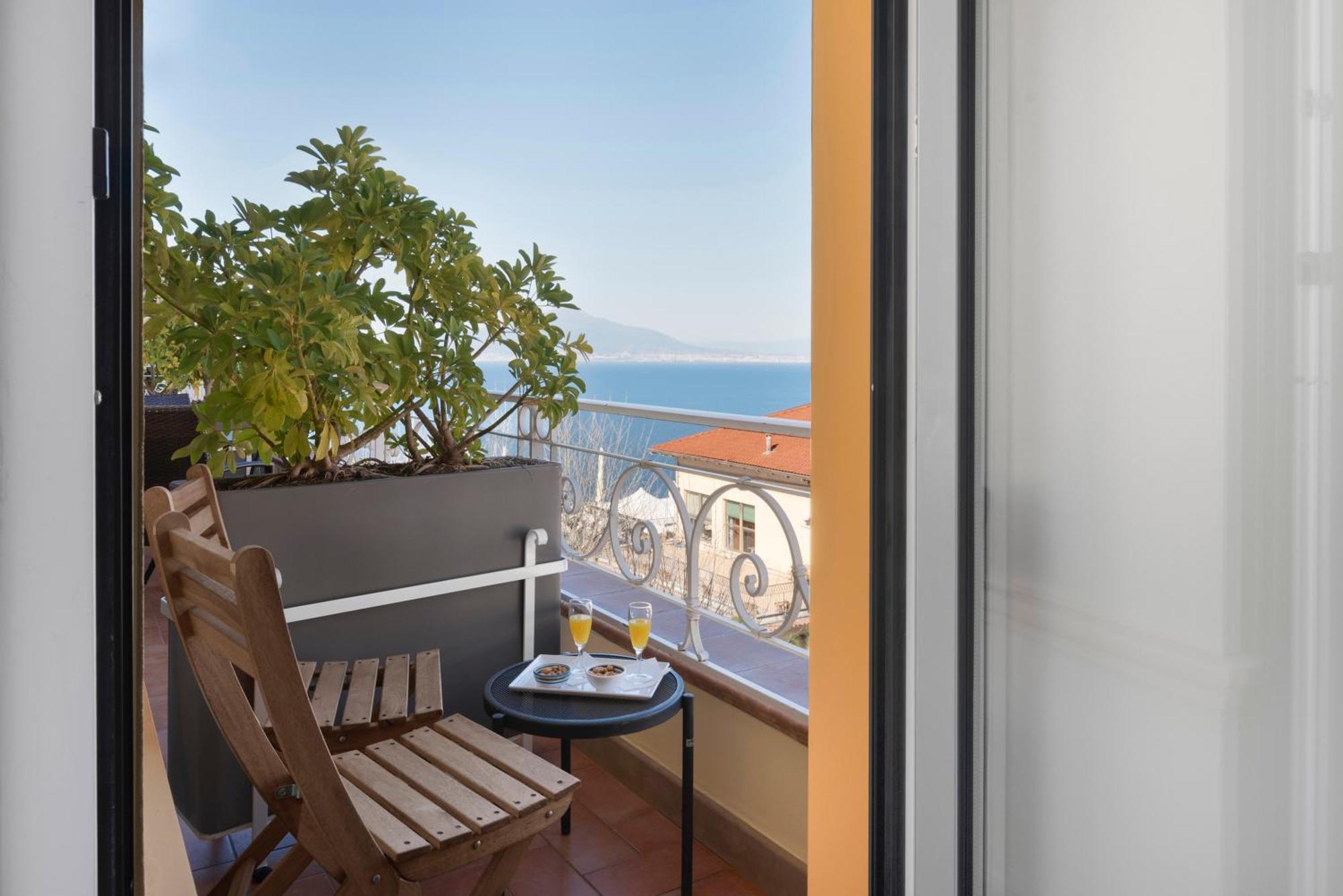 Al Centro Suites ソレント エクステリア 写真